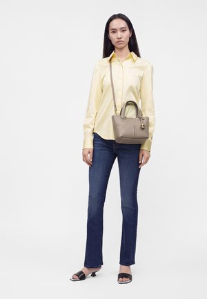 Furla, FURLA PRIMROSE MINI TOTE - Sac à main - grey