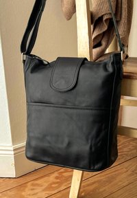 Tote Mujer Organizado Bolso Bandolera De Cuero Negro Mujer - Elegante Y Práctico Para Trabajo Y Universidad Bolso Piel Negro Mediano
