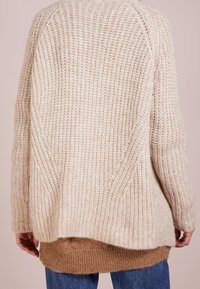 DRYKORN Kofta - sand