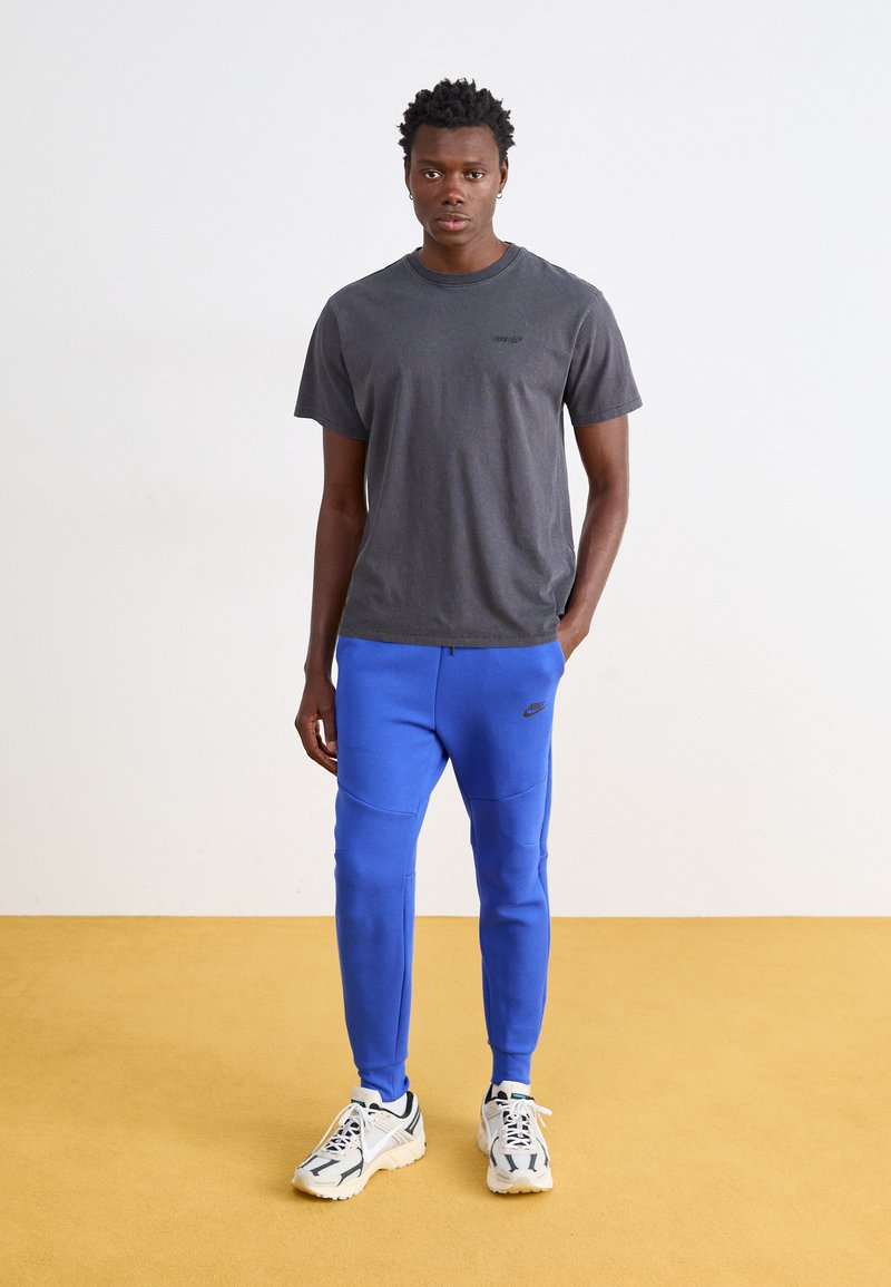 Nike Sportswear Pantaloni sportivi blue/blu