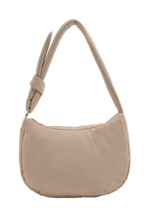 Beige gevoerde schoudertas met een gestrikte, verstelbare band en een afgeronde onderkant, ontworpen voor dagelijks gebruik.