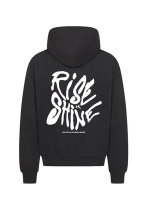 Schwarzer Kapuzenpullover mit einem großen weißen Grafikdruck "RISE AND SHINE" auf der Rückseite. Verfügt über eine Kordelzugkapuze und gerippte Bündchen.