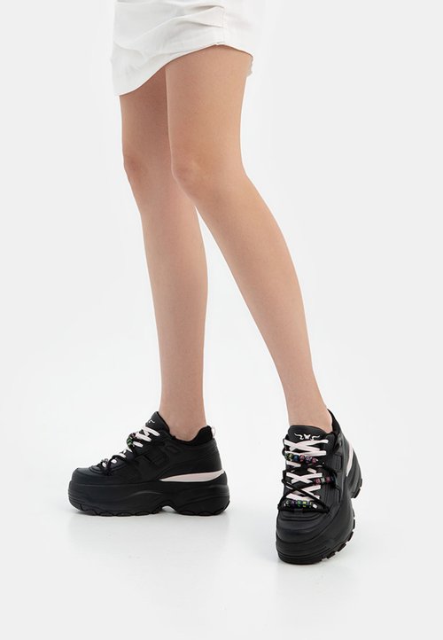 Koi Footwear STRIKER HOLOGRAM BUBBLE TRAINERS Sneaker low black