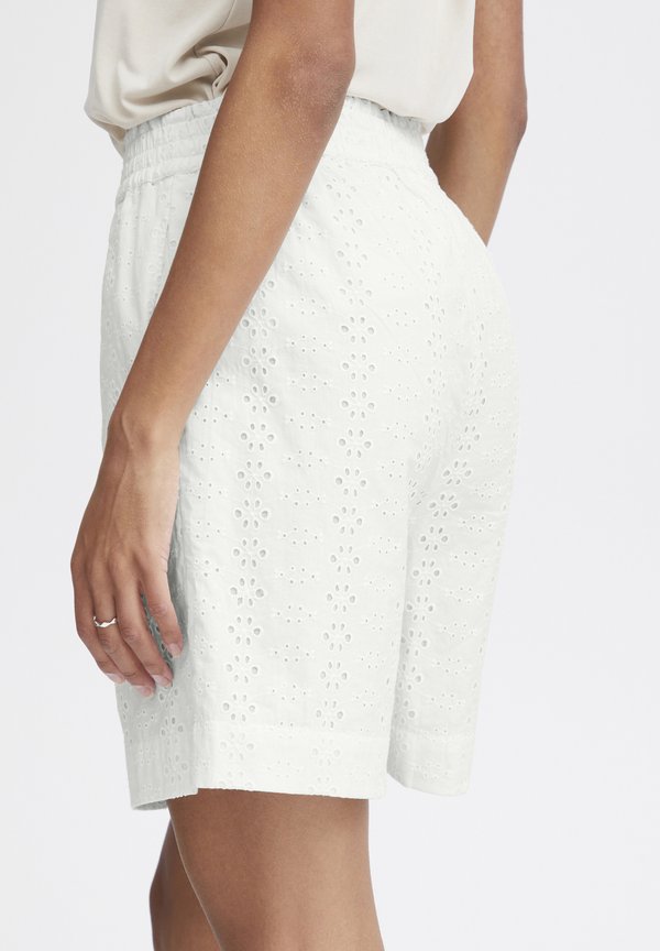 BYFENNI - Shorts - marshmallow3