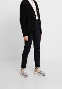 ONLY Tygbyxor - dark blue