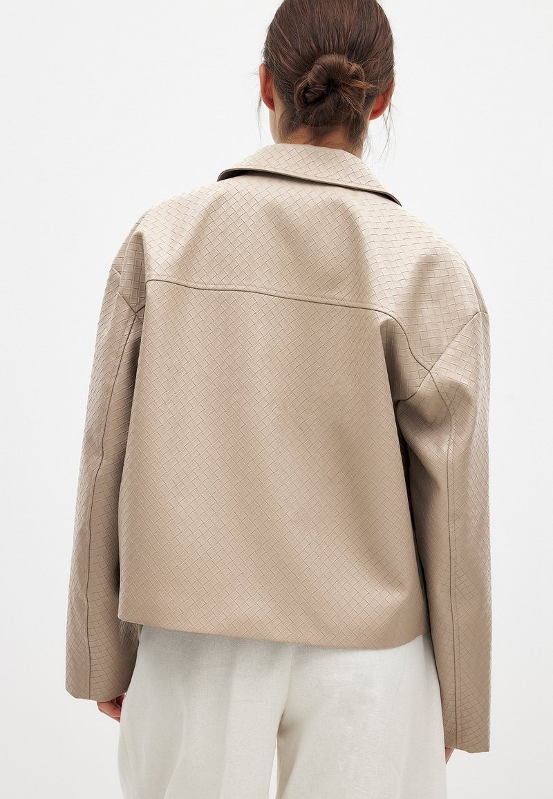 NA-KD Faux leather jacket beige Zalando