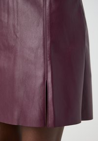 Vero Moda Tall VMNELLY SHORT SKIRT  - Trapecinis sijonas - winetasting