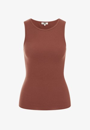 Camiseta sin mangas de punto acanalado en marrón óxido, con escote redondo y silueta ajustada.