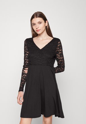 VIKALILA DOLL DRESS - Vestido de malha - blackbottom black