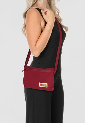 Fjällräven VARDAG - Umhängetasche - ox red