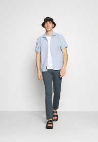 Levi's® 511® SLIM - Karcsúsított farmerek - dark slate