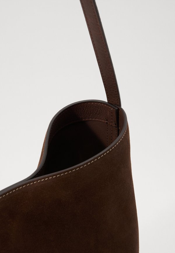 SLOUCH BUCKET - Handbag3