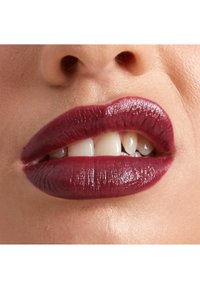NYX Professional Makeup SHOUT LOUD SATIN LIPSTICK liliowy