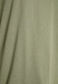 VILA VIDREAMERS NEW NOOS - T-shirt básica - four leaf clover