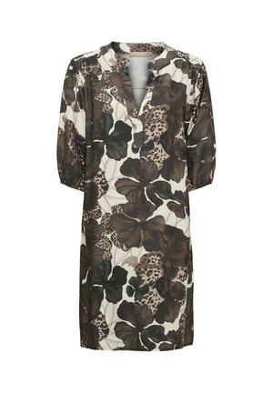 Løs knælængde kjole med trekvartærmer og stort brunt og beige blomsterprint på lys baggrund.