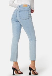 Bubbleroom SLIM JEANS - Džíny Slim Fit - light blue denim