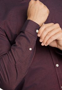 Lindbergh OXFORD SUPERFLEX  L/S - Overhemd - deep red mix