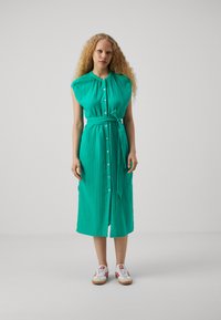 GAP TIE WAIST DOWN MIDI - Abito a camicia - simply green