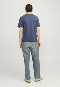 Jack & Jones RUNDHALS  - T-shirts print - nightshadow blue