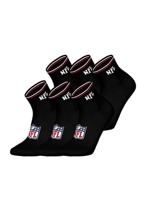 Schwarze Knöchelsocken mit geripptem Bund, NFL-Logo in Weiß und Rot sowie in einem Fünferpack. Material aus Baumwollmischung, glatte Textur.