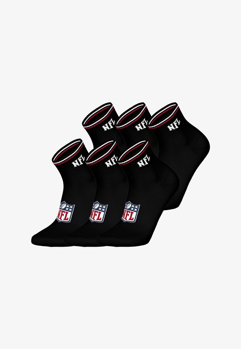 Schwarze Knöchelsocken mit geripptem Bund, NFL-Logo in Weiß und Rot sowie in einem Fünferpack. Material aus Baumwollmischung, glatte Textur.