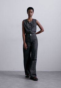 Baum und Pferdgarten NINI - Džínsy voľného strihu - black denim