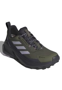 adidas Terrex TRAILMAKER 2.0 GORE-TEX® HIKING - Zapatillas de senderismo - olive strata silver dawn aurora black