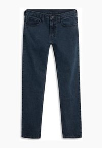 Jeans de ganga azul-escuro com corte de perna reta, apresentando dois bolsos frontais, fecho de botão e detalhes de costura minimalistas.