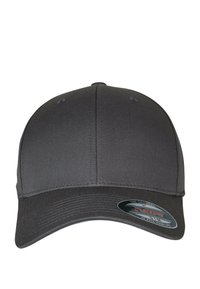 Cappellino da baseball nero realizzato in un tessuto liscio, con una corona arrotondata, visiera curvata e un'etichetta attaccata con dettagli del marchio.