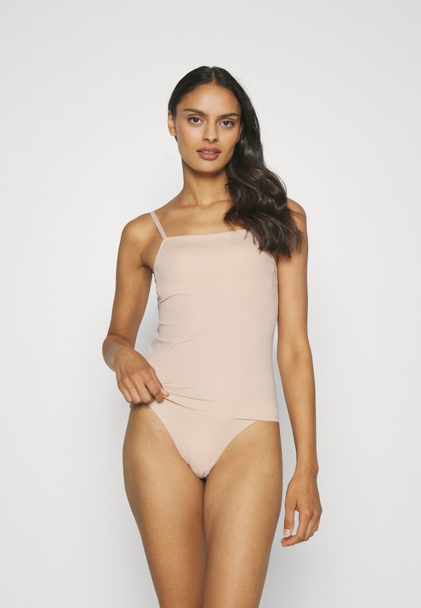 ONLTRACY BONDED MOULDED BRA SINGLET - Undershirt - rugby tan2