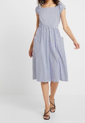 Vestido informal - light blue