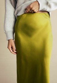Next TALL - REGULAR FIT - Maksi svārki - khaki green