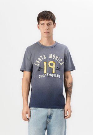 Navy gradient t-shirt with a round neckline and short sleeves, featuring yellow and white "Santa Monica 19 Surf Syndicate" graphic print.