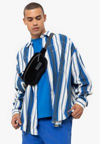 Eastpak SOMMAR - Marsupio - velvet dark