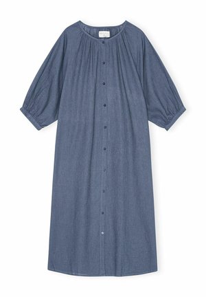 Abito camicia in denim blu scuro. Caratterizzato da maniche a palloncino lunghe fino ai gomiti, scollatura rotonda e chiusura frontale con bottoni. Texture morbida.