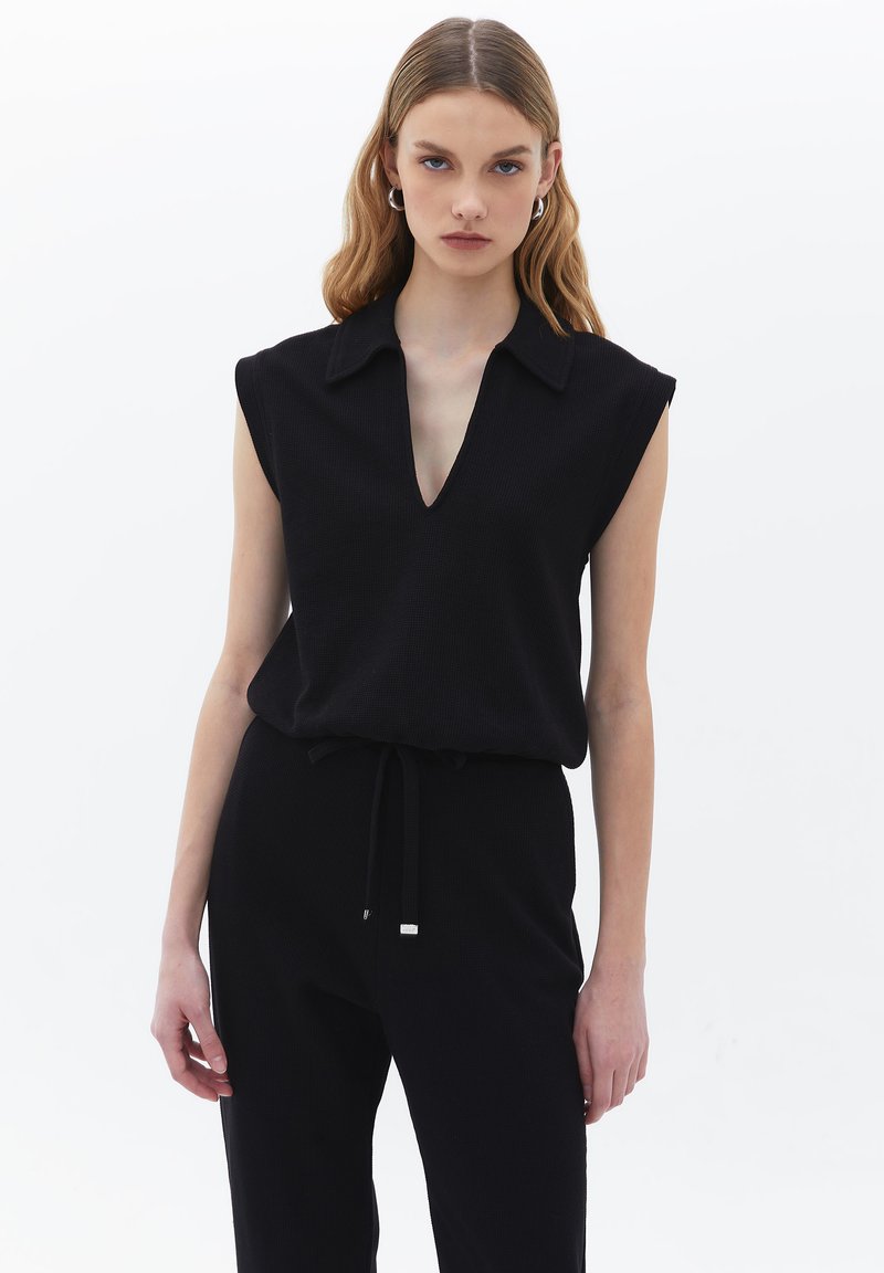 OXXO NECK CROP  - Polotričko - black