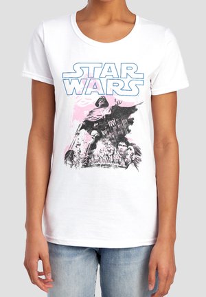 Weißes T-Shirt mit einem Star Wars-Print mit Darth Vader, Sturmtruppen und anderen Charakteren in Schwarz- und Pinktönen.