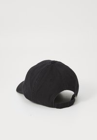 New Balance 6 PANEL CLASSIC HAT UNISEX - Sapka - black