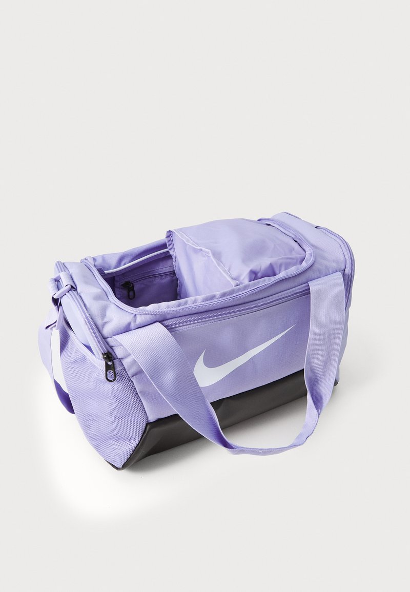 Nike Performance XS DUFFLE 25L UNISEX Sporttasche lilac ice