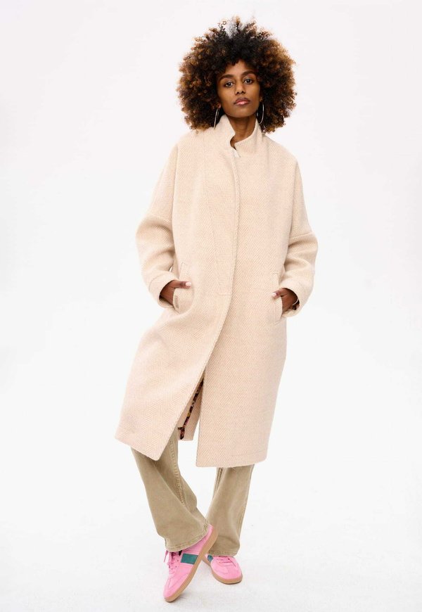 Klassischer Mantel - beige