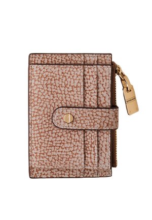 Portafoglio compatto beige con motivo testurizzato, chiusura a bottone dorato e zip con etichetta "Borbonese" su sfondo bianco.