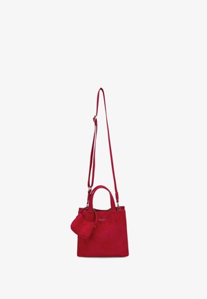 Borsa in suede rossa con manici corti, tracolla lunga regolabile e pochette piccola attaccata sul davanti.
