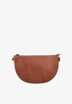 Brun læderhalvmåne crossbody taske med lynlås, metalringe på siderne til strop fastgørelse og diskret prægede mærkelogo.