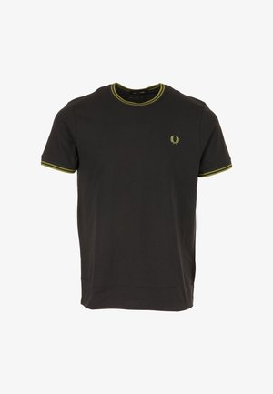 T-shirt nera a maniche corte con bordino verde su colletto e maniche, con un piccolo logo a corona di alloro verde sul petto a sinistra.