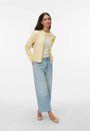 AWMAGALENE - Cardigan - flan