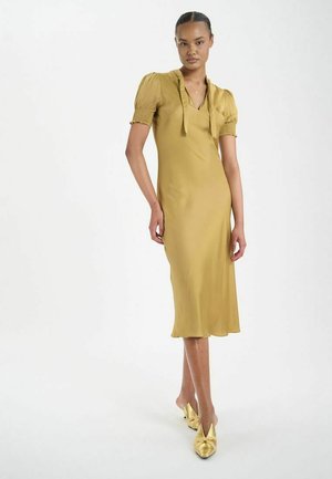 CERISE MÉLANGÉE  - Robe de jour - camel