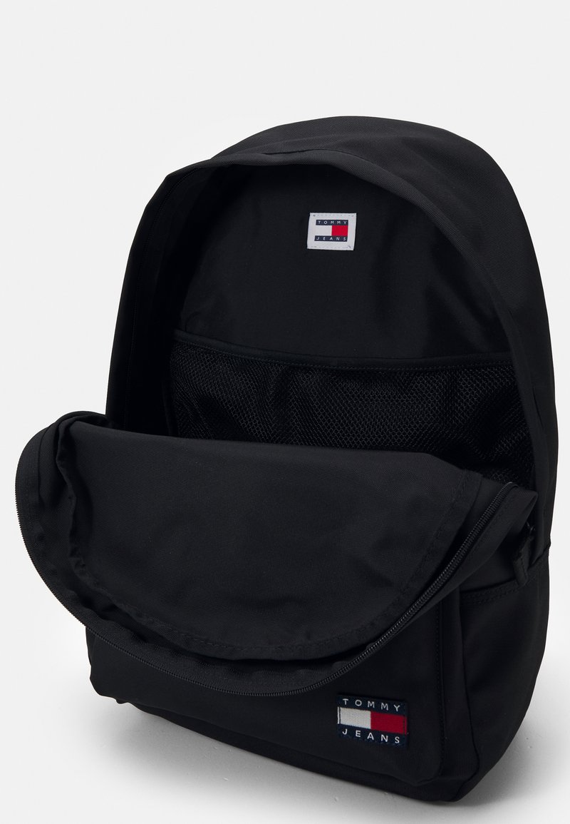 Tommy Jeans DAILY DOME Rucksack black