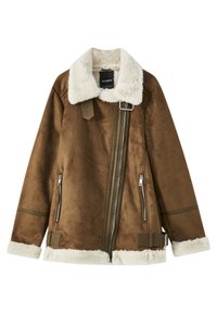 Veste en suède marron avec col, poignets et ourlet en fausse fourrure blanche, fermeture éclair diagonale, deux poches zippées et détails de boucles.