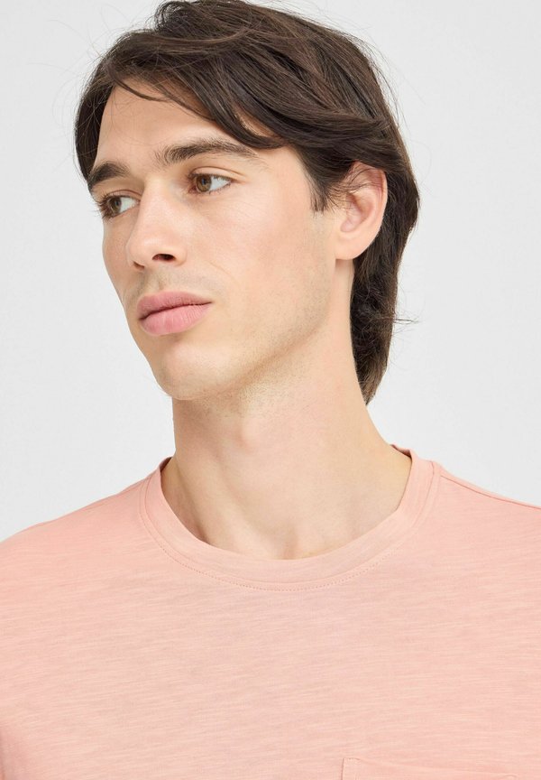 CFThor - Basic T-shirt - peach beige3