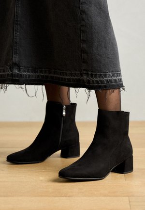 Botines - black